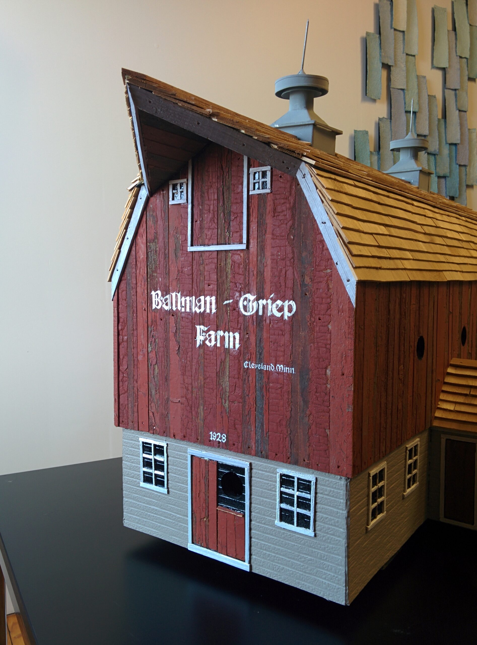 Finished bird house.